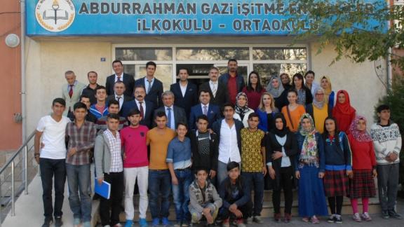 Genel Müdür Celil Güngör ilçemize bağlı Abdurrahman Gazi işitme engelliler ilkokulu ve ortaokulunu ziyaret etti 