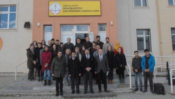 İlçe Müdürümüz Ceylani, Okul Kurum ziyaretleri kapsamında Alaköy Fatih İmam Hatip Ortaokulunu ziyaret etti 