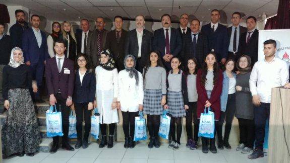 "Tuşbada Fikirler Konuşuyor" münazara yarışmasının dördüncü şampiyonu Fatih Sultan Mehmet Anadolu Lisesi oldu