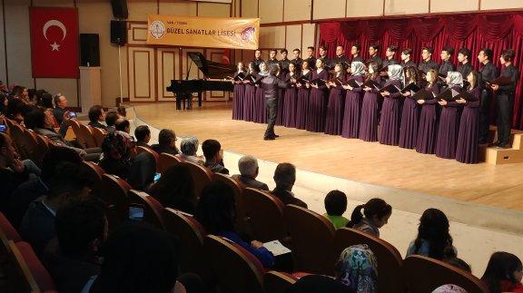 Güzel Sanatlar Lisesi öğrencilerinden Türk Sanat Müziği Konseri